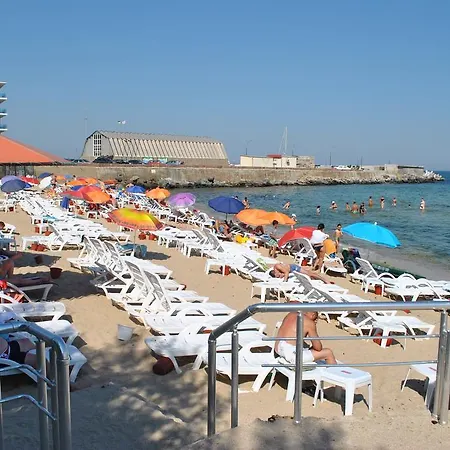 Kompleks Otdykha Elki-palki Burlach'ya Balka