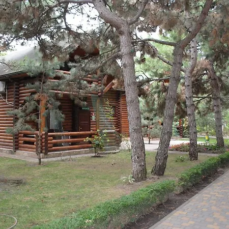 Kompleks Otdykha Elki-palki Holiday park 3*
