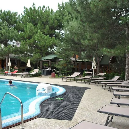 Kompleks Otdykha Elki-palki 3*