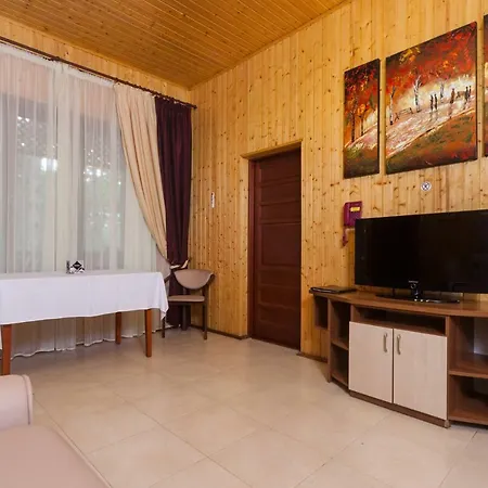 Kompleks Otdykha Elki-palki Tatil parkı Odessa
