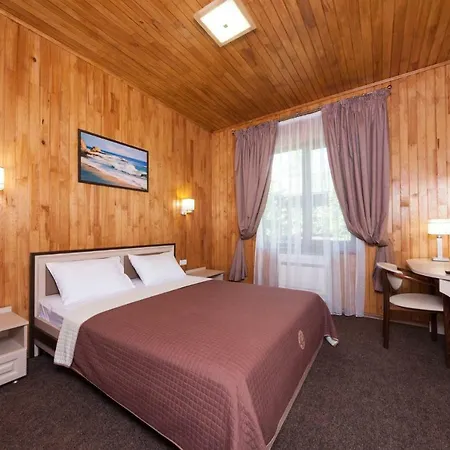 Kompleks Otdykha Elki-palki Holiday park Burlach'ya Balka